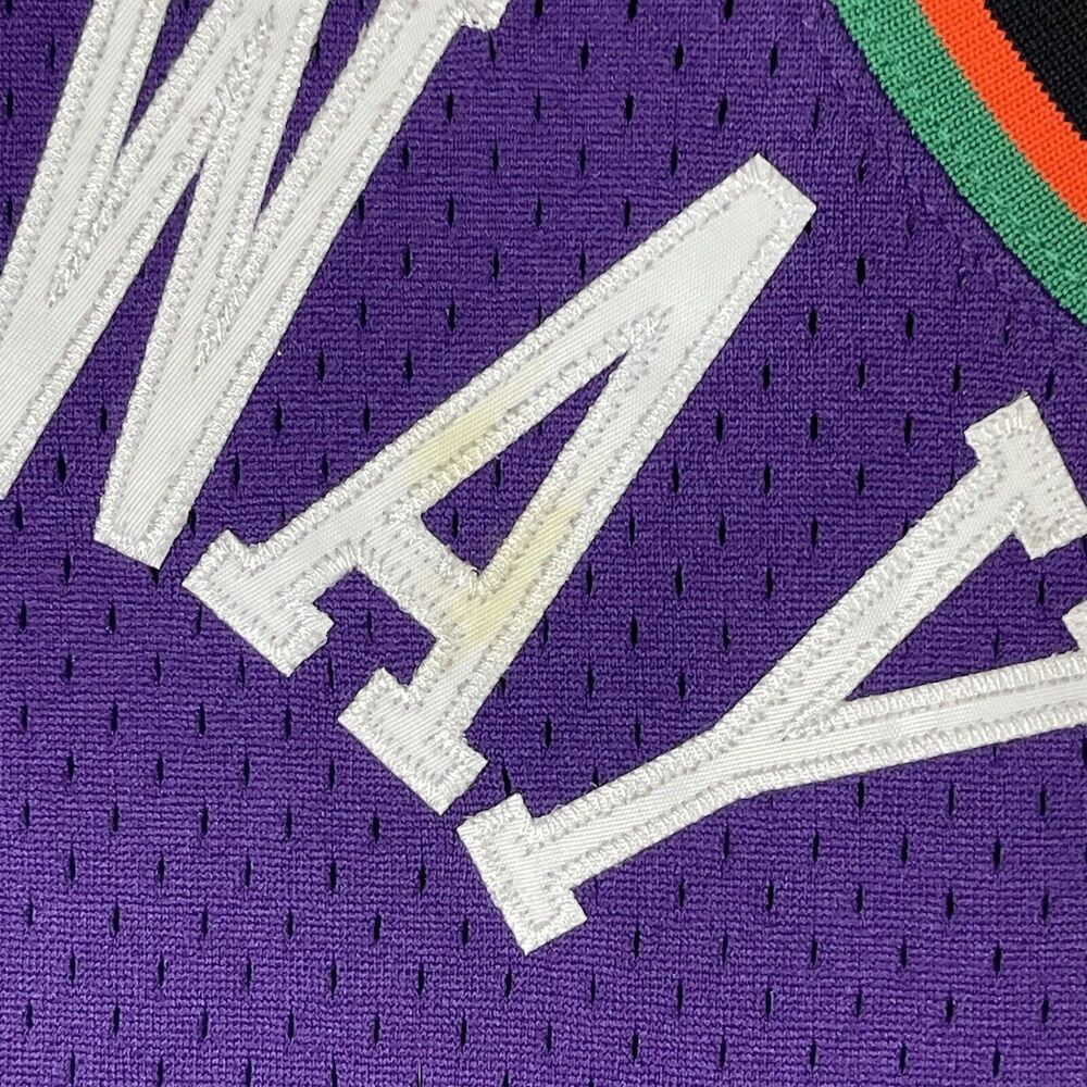 Mitchell&Ness NBA All‎ Stars Basketball Jersey Purple Hardway 1 February 1995 - Picture 12 of 13